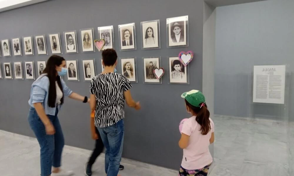 Συγκινητική επίσκεψη στο μουσείο Θυμάτων Ναζισμού Διστόμου από μαθητές